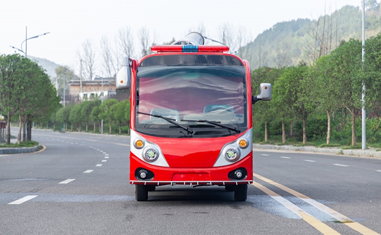 2座除塵車，道路降塵霧炮車
