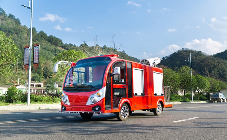 2座除塵車，道路降塵霧炮車